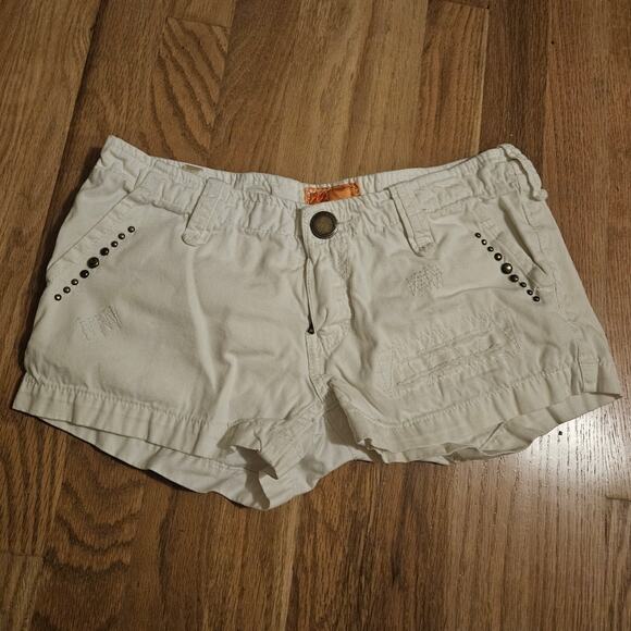 Twenty Two by Anthropologie Grunge Style Cream White Women's Shorts Size 25 - Picture 1 of 13